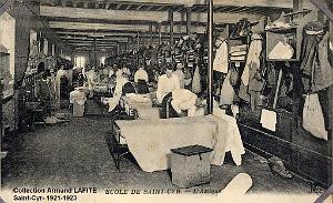 -LAFITE A- Saint Cyr- 1921 a1923- 010